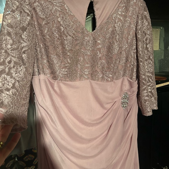 Pink Asymmetrical Ruched Gown With Lace Bodice - Picture 2 of 6